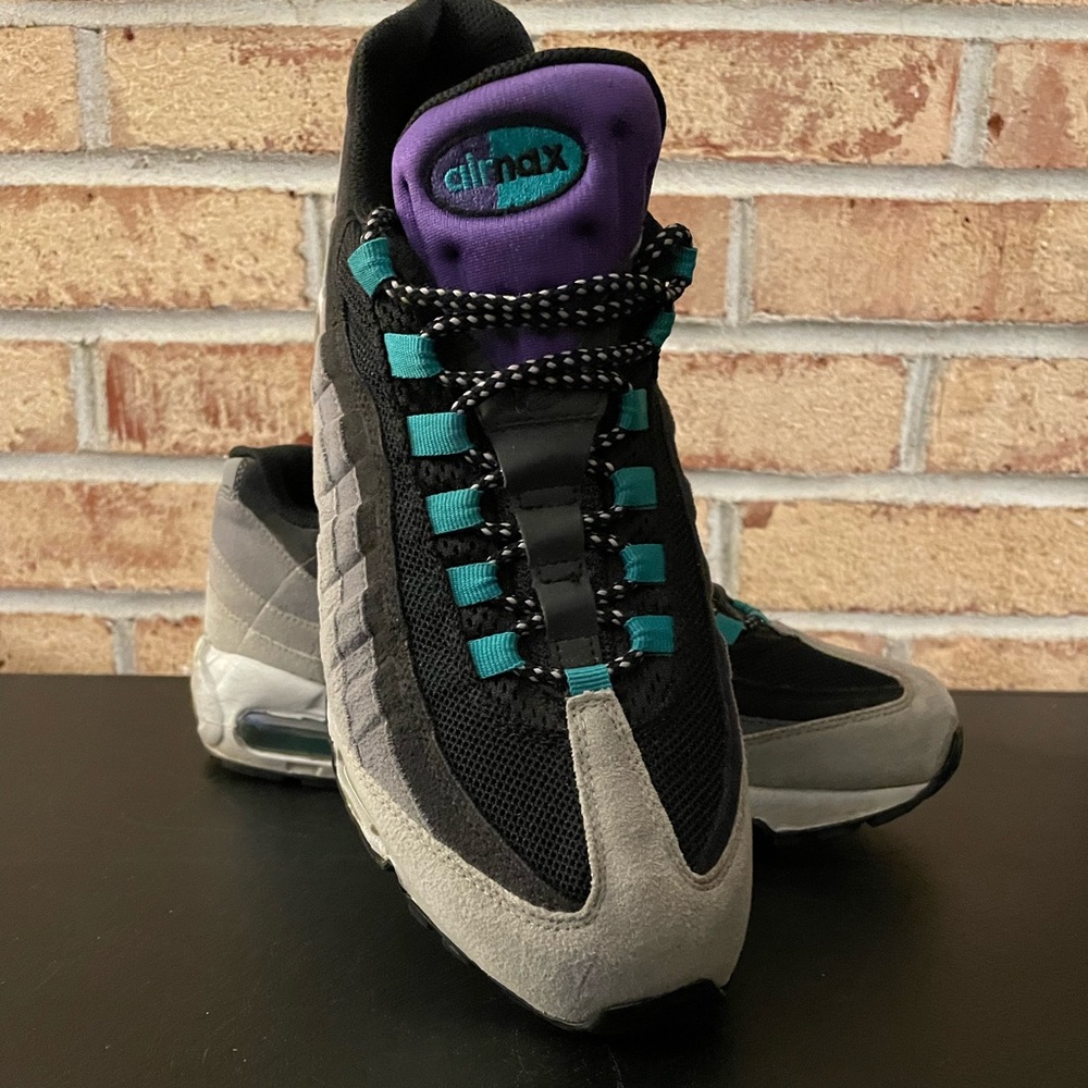 Nike Air Max 95 “Grape” sz 10